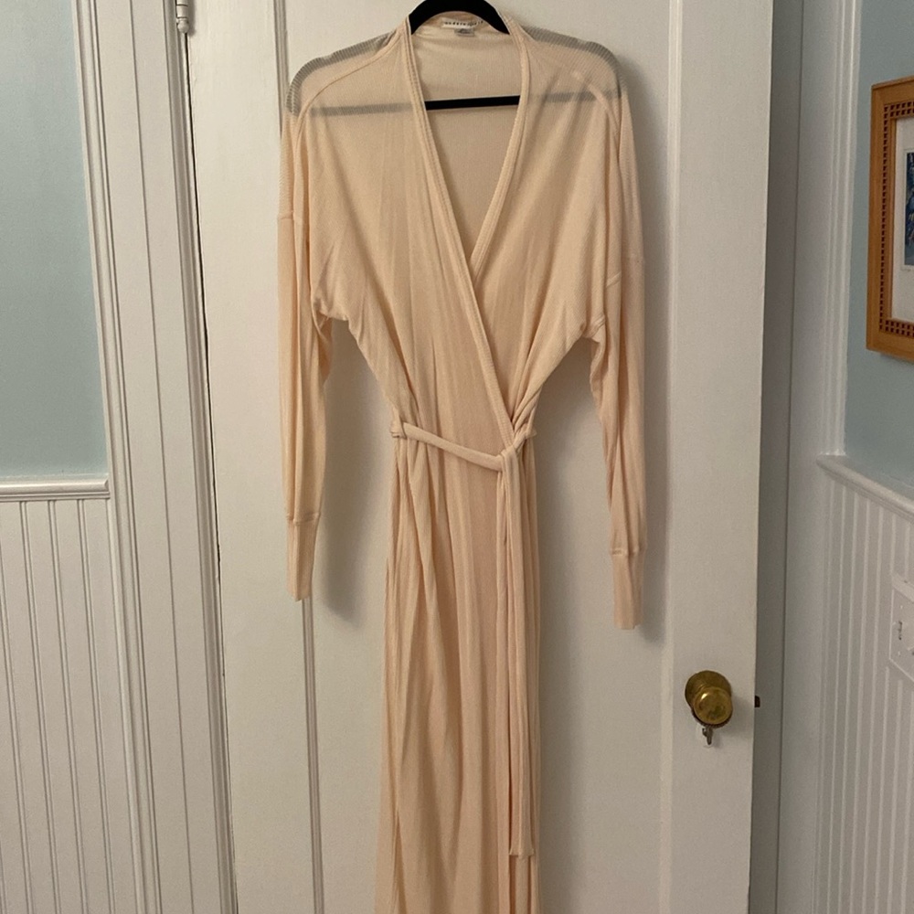 Cream 100% silk robe